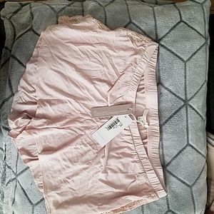 skin brand Lace sleep shorts